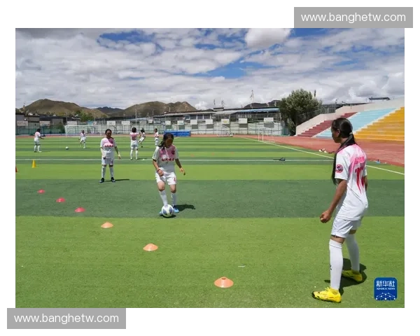 足球巴巴引领青少年足球热潮 助力孩子成长成未来足球之星 足球巴巴引领青少年足球热潮 助力孩子成长成未来足球之星