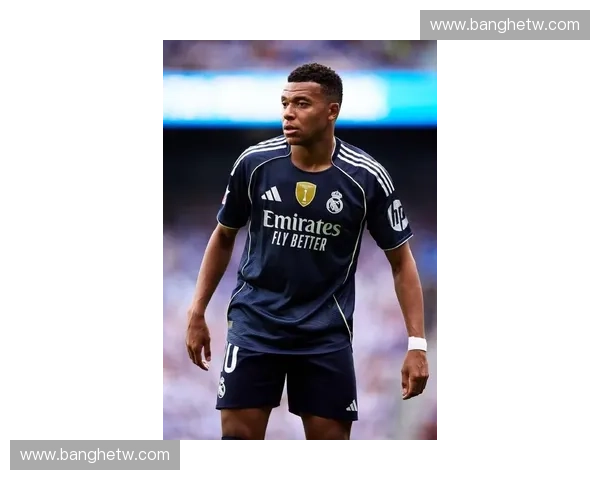 姆巴佩闪耀皇马新纪元引领银河战舰重返欧洲巅峰 姆巴佩闪耀皇马新纪元引领银河战舰重返欧洲巅峰